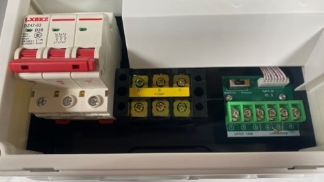 Mando de protección de la bomba