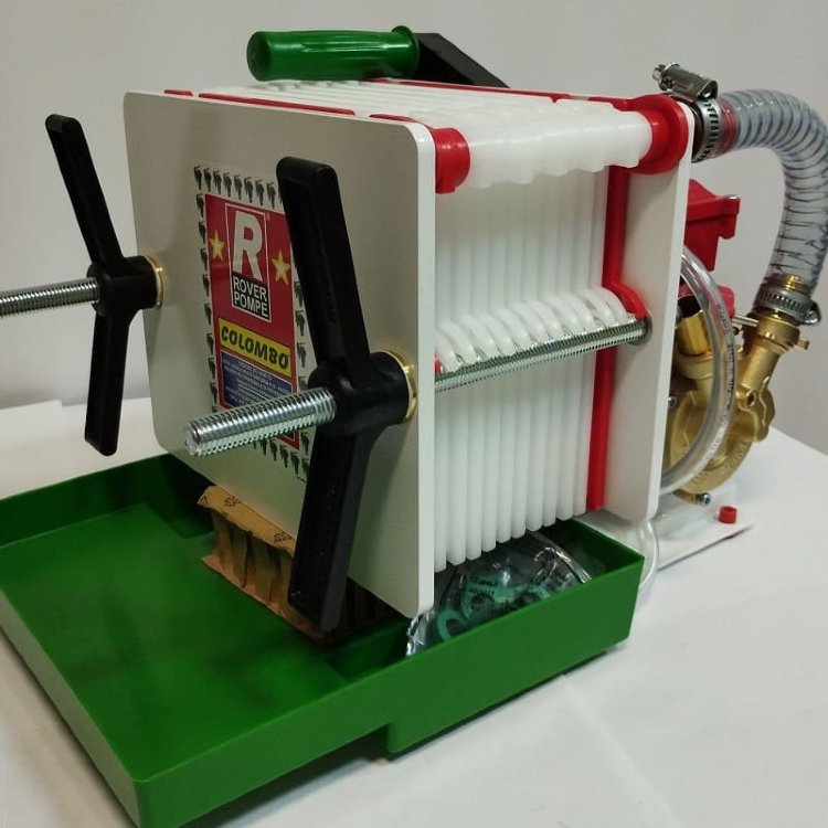 r〜〜〜 Brand new - NVX VCW122v2 | 2400W Dual 2 Ohm 12