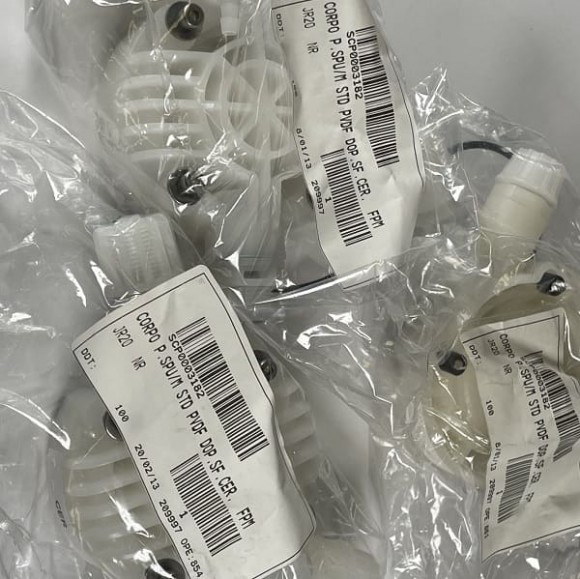 Tête de pompe ETATRON 2-15 l/h PVDF Céramique – Viton pour séries PKX, DLX, eONE