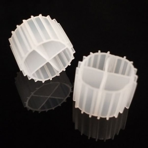 Reaktor mit einer sich bewegenden Biofilmschicht MBBR 05-25x10 mm