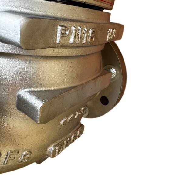 DN65 Регулюючий клапан з пневматичним приводом 10Р11Y-DNx6516Z-L112C-C (корпус CF8, сідло SS304) з позиціонером YT-1000, вхід 4-20мА, Ex