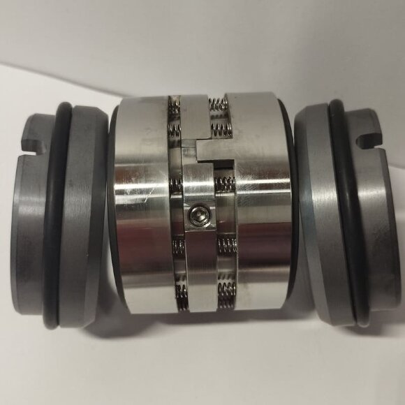 Doppelte Gleitringdichtung R-M010D 63, CAR/SIC/CAR/SIC, EPDM, 304 Doppelte Gleitringdichtung R-M010D 63, CAR/SIC/CAR/SIC, EPDM, 304