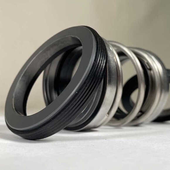 Double mechanical seal R-208 14, SIC/SIC/SIC/SIC, VITON, 304 Double mechanical seal R-208 14, SIC/SIC/SIC/SIC, VITON, 304