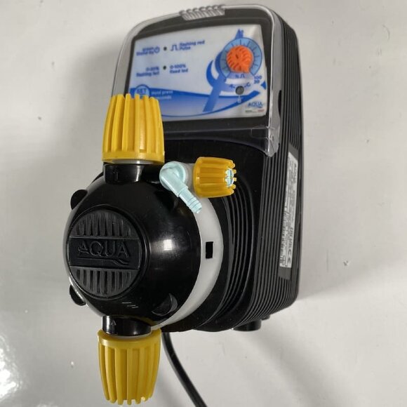 Bomba dosificadora electromagnética PDE HC151+ CST M60 240V PVDF-CE-DT, 1-10 l/h, 7-1 bar Bomba dosificadora electromagnética PDE HC151+ CST M60 240V PVDF-CE-DT, 1-10 l/h, 7-1 bar