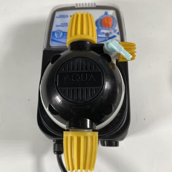 Bomba dosificadora electromagnética PDE HC151+ CST M60 240V PVDF-CE-DT, 1-10 l/h, 7-1 bar Bomba dosificadora electromagnética PDE HC151+ CST M60 240V PVDF-CE-DT, 1-10 l/h, 7-1 bar