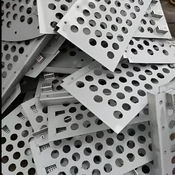 Płyta kolumny zaworowej 1500 mm, grubość 3 mm, zawór 2 mm, H - 250 mm, AISI 321 Płyta kolumny zaworowej 1500 mm, grubość 3 mm, zawór 2 mm, H - 250 mm, AISI 321