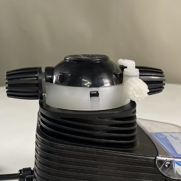 Bomba dosificadora para desinfección de agua PDE HC151+ CST M70 PVDF-CE-VT + SHUKO PLUG, 1,8-14 l/h, 20-1 bar Bomba dosificadora para desinfección de agua PDE HC151+ CST M70 PVDF-CE-VT + SHUKO PLUG, 1,8-14 l/h, 20-1 bar