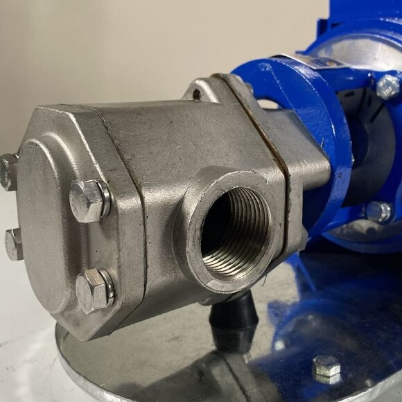 Pompa zębata ze stali nierdzewnej do przesyłu nafty WCB-100/380V 50Hz, 100 l/min, 30 m, AISI 304, 1,1 kW, 2900 obr./min, Ex Pompa zębata ze stali nierdzewnej do przesyłu nafty WCB-100/380V 50Hz, 100 l/min, 30 m, AISI 304, 1,1 kW, 2900 obr./min, Ex