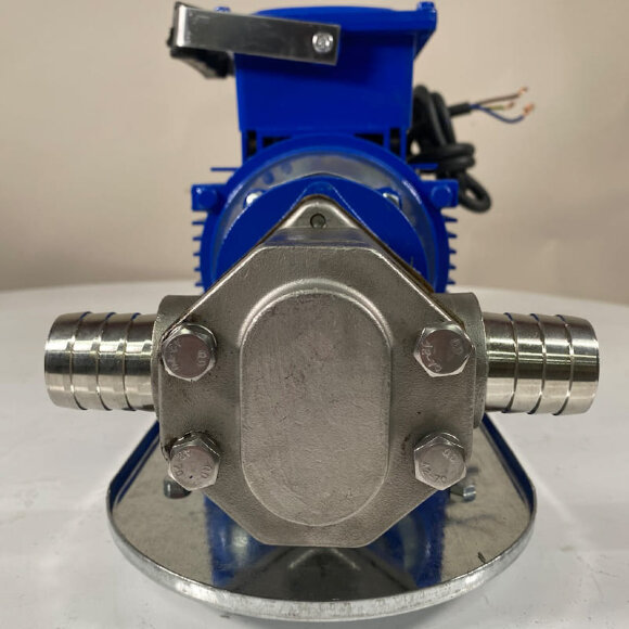 Pompa zębata ze stali nierdzewnej do przesyłu nafty WCB-100/380V 50Hz, 100 l/min, 30 m, AISI 304, 1,1 kW, 2900 obr./min, Ex Pompa zębata ze stali nierdzewnej do przesyłu nafty WCB-100/380V 50Hz, 100 l/min, 30 m, AISI 304, 1,1 kW, 2900 obr./min, Ex