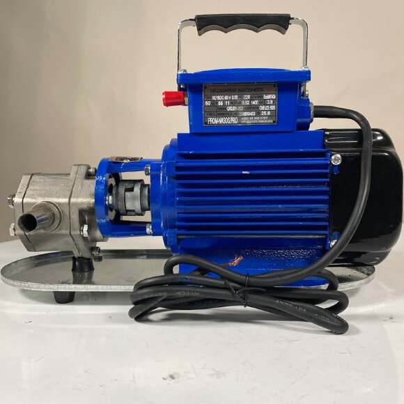 Stainless steel gear pump for pumping viscous liquids WCB-50/220V 50Hz, 25 l/min, 30 m, AISI 304, 0.55 kW, 1400 rpm, Ex Stainless steel gear pump for pumping viscous liquids WCB-50/220V 50Hz, 25 l/min, 30 m, AISI 304, 0.55 kW, 1400 rpm, Ex