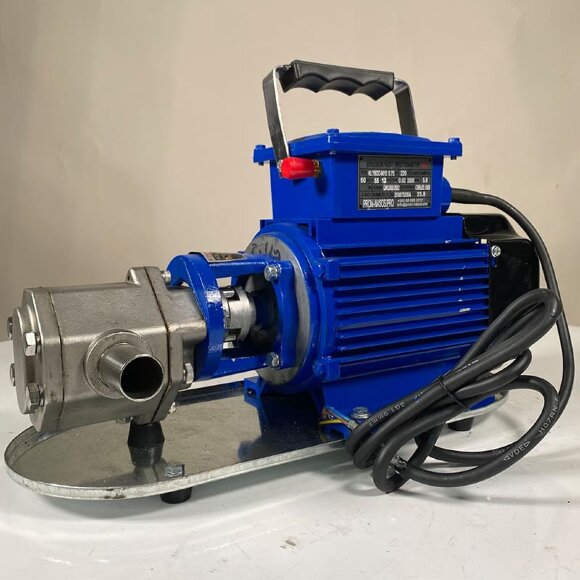 Edelstahl-Zahnradpumpe zum Pumpen von Pflanzenöl WCB-75/220V 50Hz, 75 l/min, 30 m, AISI 304, 0,75 kW, 2900 U/min, Ex Edelstahl-Zahnradpumpe zum Pumpen von Pflanzenöl WCB-75/220V 50Hz, 75 l/min, 30 m, AISI 304, 0,75 kW, 2900 U/min, Ex