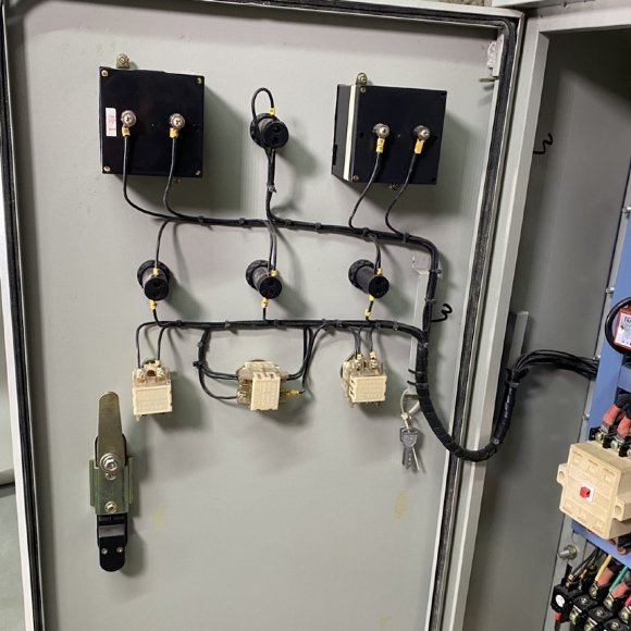 Panneau de commande de la pompe, 18,5 kW Panneau de commande de la pompe, 18,5 kW