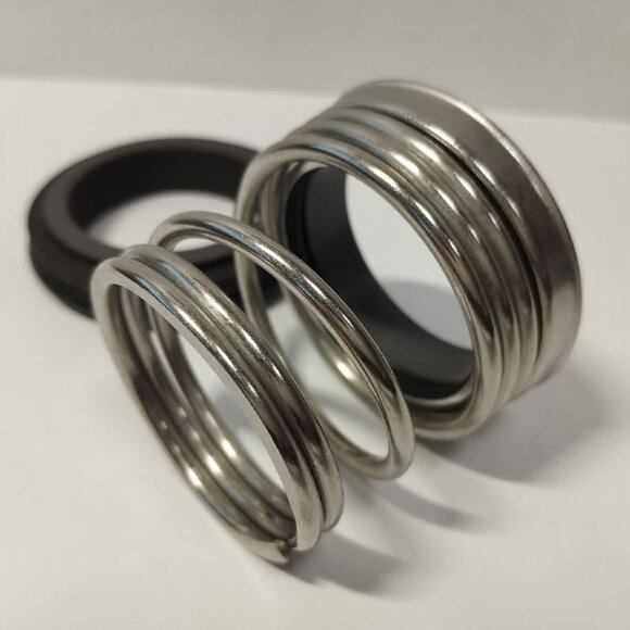 Gleitringdichtung für Pumpenwelle R-BT-FN 28, SiC/SiC, Viton, 304 Gleitringdichtung für Pumpenwelle R-BT-FN 28, SiC/SiC, Viton, 304