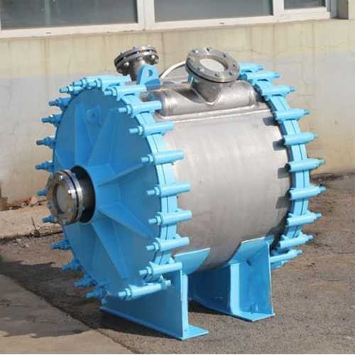 Spiral heat exchanger for cooling the mash 50m2 Spiral heat exchanger for cooling the mash 50m2