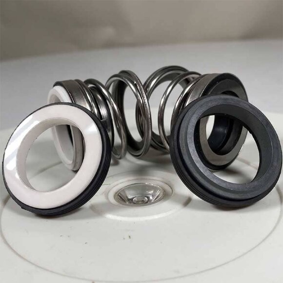 Uszczelnienie mechaniczne wału pompy R-108D 25, CER/CER/SIC/SIC, NBR, 304 Uszczelnienie mechaniczne wału pompy R-108D 25, CER/CER/SIC/SIC, NBR, 304