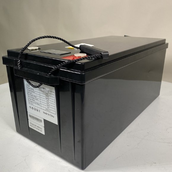 Batterie für Notstromversorgung CL-12.8V 300Ah, LiFePO4, LFP ABS Shell Standgerät mit Bluetooth und Display