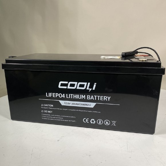 Batería para alimentación de reserva CL-12,8V 300Ah, LiFePO4, LFP ABS Carcasa de pie con Bluetooth y pantalla