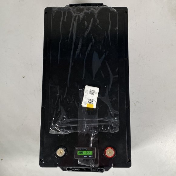 Акумуляторна батарея CL-12,8V 400Ah, LiFePO4, LFP ABS Shell напольний з Bluetooth та дисплеєм Акумуляторна батарея CL-12,8V 400Ah, LiFePO4, LFP ABS Shell напольний з Bluetooth та дисплеєм