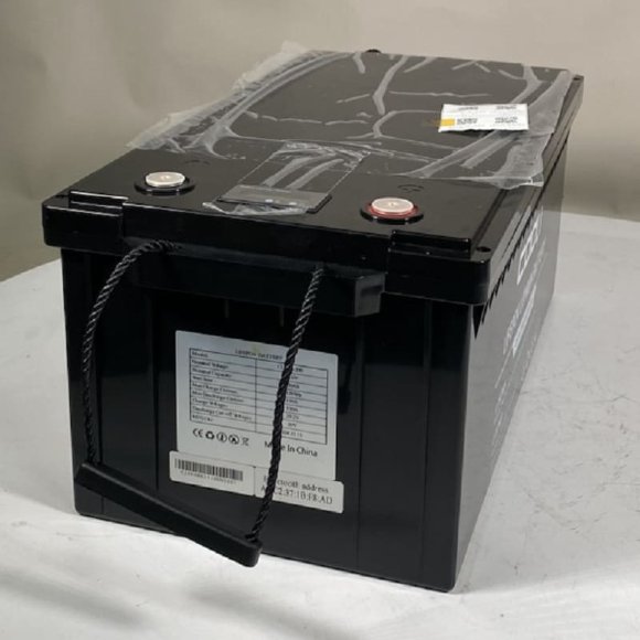 Lithium-iron-phosphate (lithium-ferrous) battery CL-25.6V 200Ah, LiFePO4, LFP ABS Shell floor standing with Bluetooth and display Lithium-iron-phosphate (lithium-ferrous) battery CL-25.6V 200Ah, LiFePO4, LFP ABS Shell floor standing with Bluetooth and display