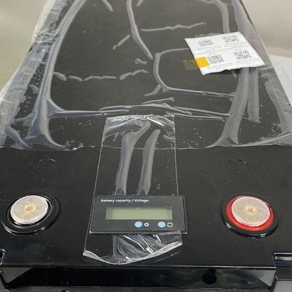 Lithium-iron-phosphate (lithium-ferrous) battery CL-25.6V 200Ah, LiFePO4, LFP ABS Shell floor standing with Bluetooth and display Lithium-iron-phosphate (lithium-ferrous) battery CL-25.6V 200Ah, LiFePO4, LFP ABS Shell floor standing with Bluetooth and display