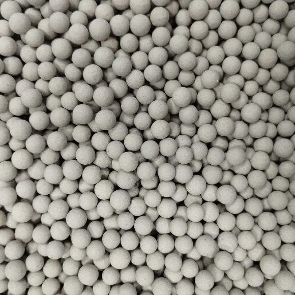 Inerte Keramikkugeln, 6mm. Inerte Keramikkugeln, 6mm.