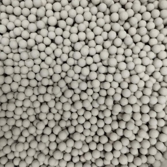 Inerte Keramikkugeln, 6mm. Inerte Keramikkugeln, 6mm.