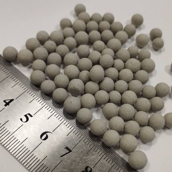 Inerte Keramikkugeln, 6mm. Inerte Keramikkugeln, 6mm.