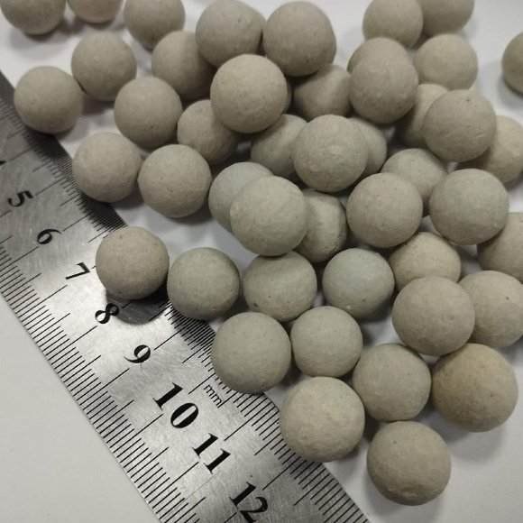 Inerte Keramikkugeln, 12mm. Inerte Keramikkugeln, 12mm.