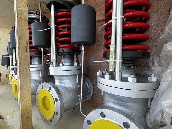 Редукційний клапан DN65, корпус WCB, тиск вхід 5 bar вихід 3 bar, пара, 1000 кг/год