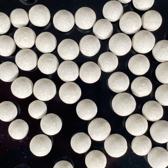 Billes céramiques inertes AI2O3 21-45, 8 mm