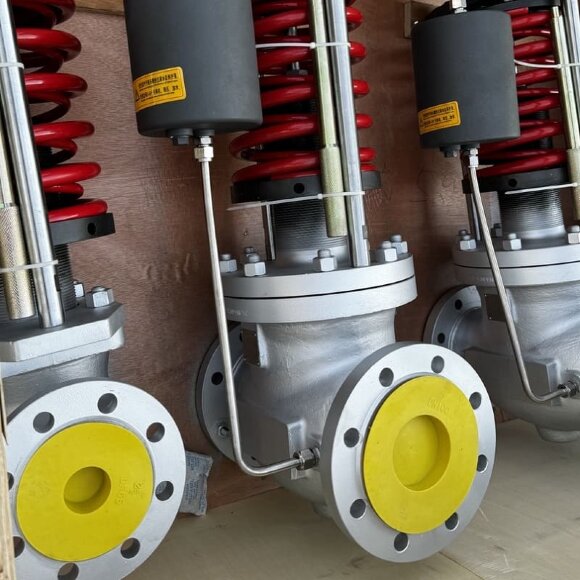 Редукційний клапан DN50, корпус WCB, тиск вхід 5 bar вихід 3 bar, пара, 600 кг/год