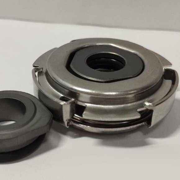 Garniture mécanique pour pompes Grundfos CM, CME et Boosters R-706D 16, SiC/SiC, VITON, 304