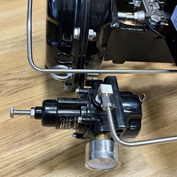 DN25 Pneumatisch betätigtes Stellventil 10P11Y-DNx2516Z-L112C-C (Gehäuse CF8, Sitz SS304) mit Stellungsregler YT-1000, Eingang 4-20mA, Ex DN25 Pneumatisch betätigtes Stellventil 10P11Y-DNx2516Z-L112C-C (Gehäuse CF8, Sitz SS304) mit Stellungsregler YT-1000, Eingang 4-20mA, Ex