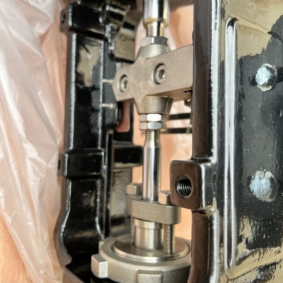 DN25 Pneumatisch betätigtes Stellventil 10P11Y-DNx2516Z-L112C-C (Gehäuse CF8, Sitz SS304) mit Stellungsregler YT-1000, Eingang 4-20mA, Ex DN25 Pneumatisch betätigtes Stellventil 10P11Y-DNx2516Z-L112C-C (Gehäuse CF8, Sitz SS304) mit Stellungsregler YT-1000, Eingang 4-20mA, Ex