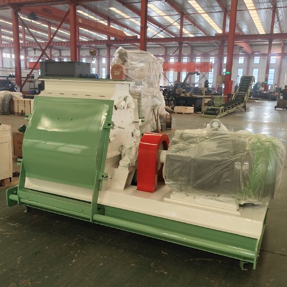 FSFP 66*80 grain hammer mill with a capacity of 5 t/h, 90 kW