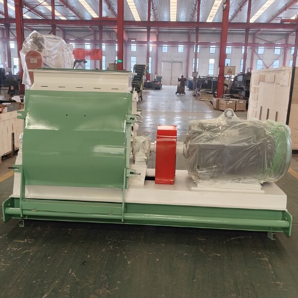 FSFP 66*80 grain hammer mill with a capacity of 5 t/h, 90 kW