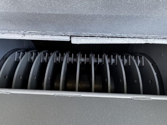 FSFP 66*80 grain hammer mill with a capacity of 5 t/h, 90 kW