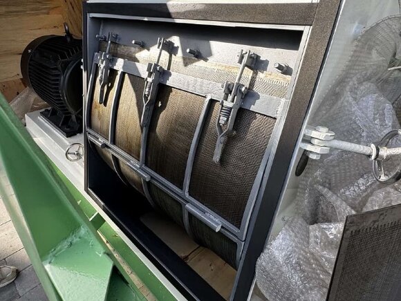 FSFP 66*80 grain hammer mill with a capacity of 5 t/h, 90 kW