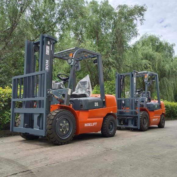 Вилочний навантажувач FD35, 3,5 тонни, дизель Вилочний навантажувач FD35, 3,5 тонни, дизель