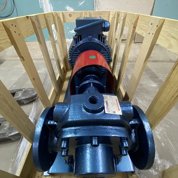 Pompa zębata do nierafinowanego oleju słonecznikowego EMSE EDP 1030, DN80, 30 m3/h, 3 bar, 7,5 kW, 380 V, 1000 obr Pompa zębata do nierafinowanego oleju słonecznikowego EMSE EDP 1030, DN80, 30 m3/h, 3 bar, 7,5 kW, 380 V, 1000 obr