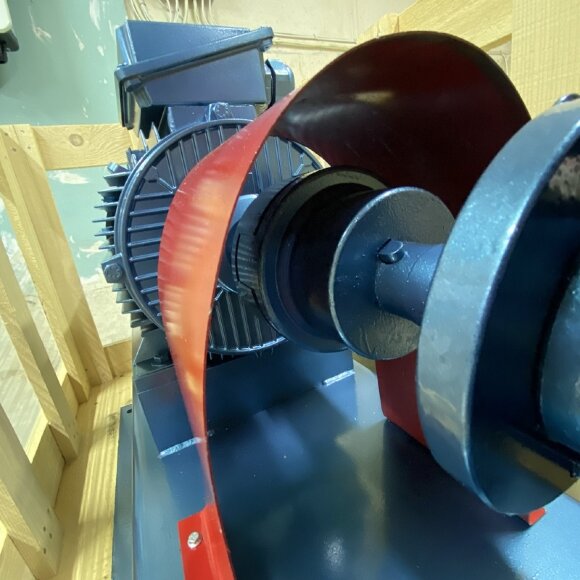 Pompa zębata do nierafinowanego oleju słonecznikowego EMSE EDP 1030, DN80, 30 m3/h, 3 bar, 7,5 kW, 380 V, 1000 obr Pompa zębata do nierafinowanego oleju słonecznikowego EMSE EDP 1030, DN80, 30 m3/h, 3 bar, 7,5 kW, 380 V, 1000 obr