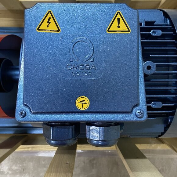 Pompa zębata do nierafinowanego oleju słonecznikowego EMSE EDP 1030, DN80, 30 m3/h, 3 bar, 7,5 kW, 380 V, 1000 obr Pompa zębata do nierafinowanego oleju słonecznikowego EMSE EDP 1030, DN80, 30 m3/h, 3 bar, 7,5 kW, 380 V, 1000 obr