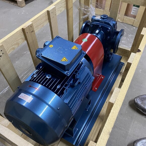 Pompa zębata do nierafinowanego oleju słonecznikowego EMSE EDP 1030, DN80, 30 m3/h, 3 bar, 7,5 kW, 380 V, 1000 obr Pompa zębata do nierafinowanego oleju słonecznikowego EMSE EDP 1030, DN80, 30 m3/h, 3 bar, 7,5 kW, 380 V, 1000 obr