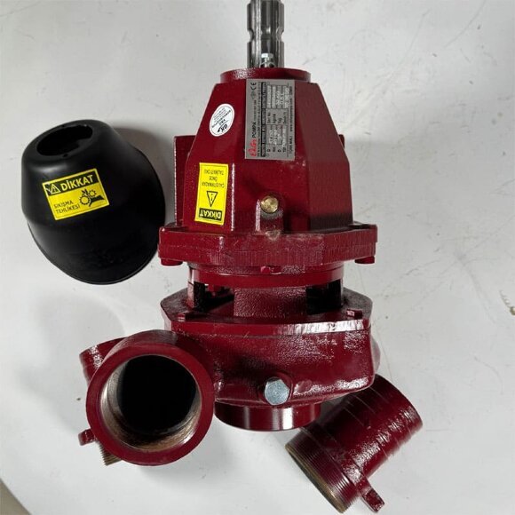 Bomba accionada por tractor con toma de fuerza MTZ-P 30/300