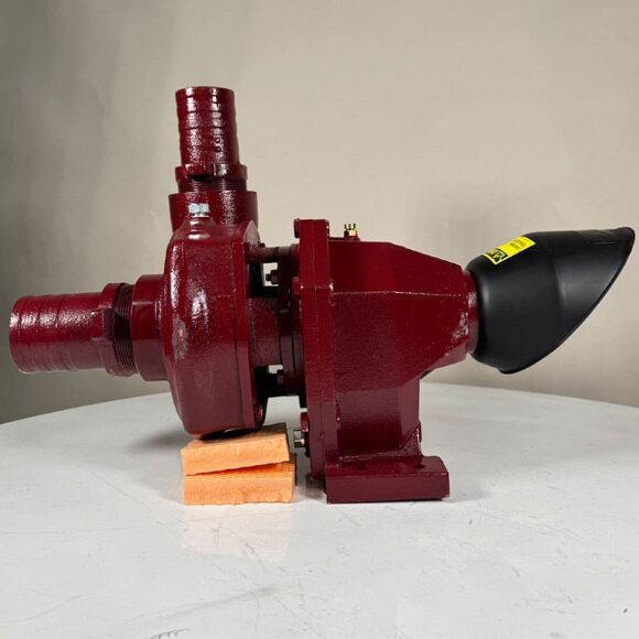 Bomba accionada por tractor con toma de fuerza MTZ-P 30/300