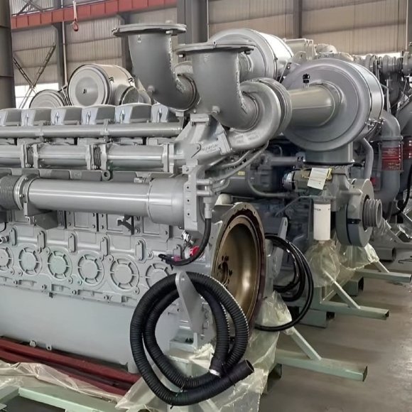 Промышленный дизельный генератор XHYP-1400GF с ATS, двигатель Perkins 1750kVA, 1400kW, 380V/50HZ закрытого типа Промышленный дизельный генератор XHYP-1400GF с ATS, двигатель Perkins 1750kVA, 1400kW, 380V/50HZ закрытого типа