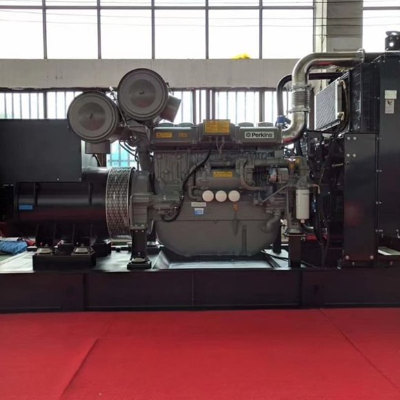 Промышленный дизельный генератор XHYP-1400GF с ATS, двигатель Perkins 1750kVA, 1400kW, 380V/50HZ закрытого типа Промышленный дизельный генератор XHYP-1400GF с ATS, двигатель Perkins 1750kVA, 1400kW, 380V/50HZ закрытого типа