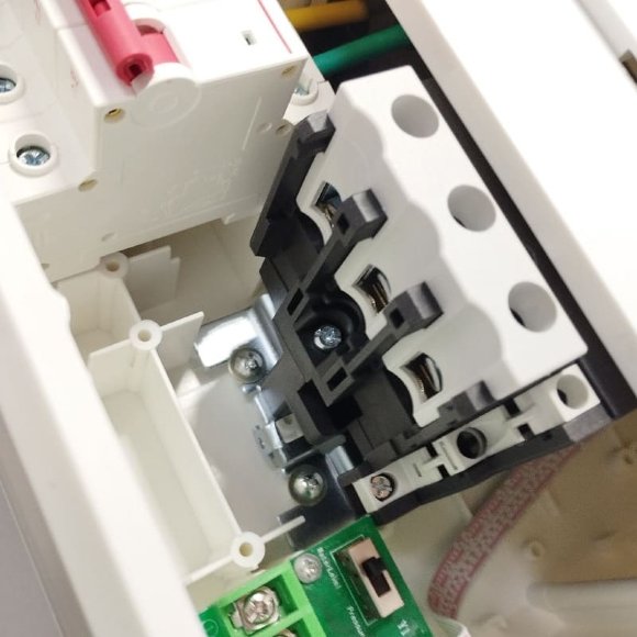 Pump Сontroller Y1-22000D, ABS plastic, 3-phase 380V-415V, 4-22kW Pump Сontroller Y1-22000D, ABS plastic, 3-phase 380V-415V, 4-22kW