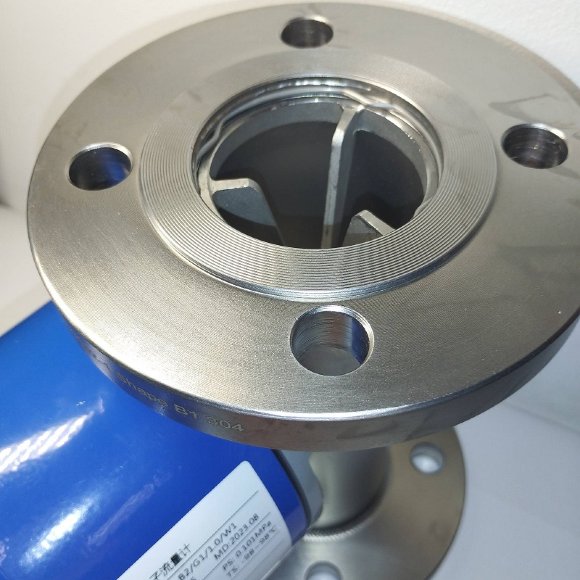 DN50 Débitmètre en acier inoxydable rotamètre KLZZ PN40 (alcool 96%), 1600...16000 l/h, 4-20mA, Ex DN50 Débitmètre en acier inoxydable rotamètre KLZZ PN40 (alcool 96%), 1600...16000 l/h, 4-20mA, Ex