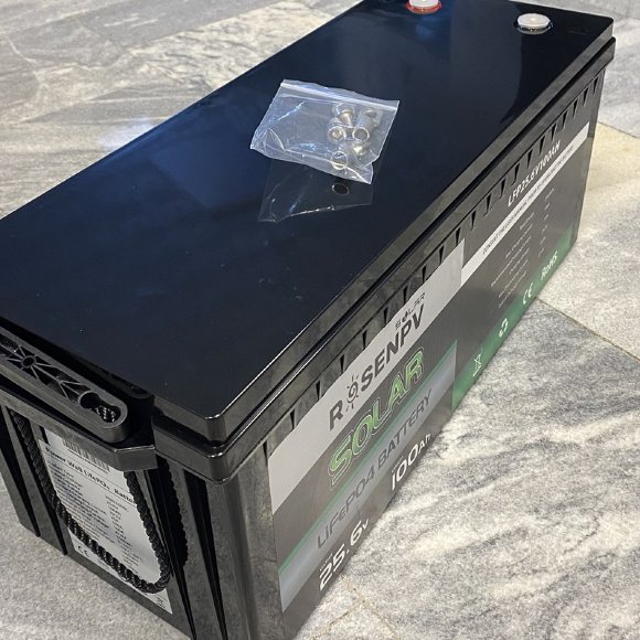 Lithium-iron-phosphate battery 25.6V 100Ah LiFePO4, LFP floor standing with EVE 3.2V 100Ah LiFePO4 grade A cells Lithium-iron-phosphate battery 25.6V 100Ah LiFePO4, LFP floor standing with EVE 3.2V 100Ah LiFePO4 grade A cells